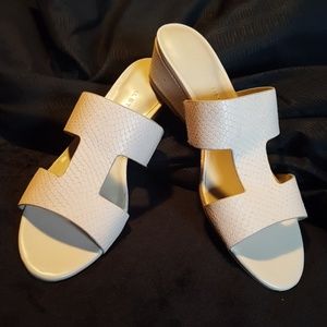 Pink sandals H by Halston Size 8